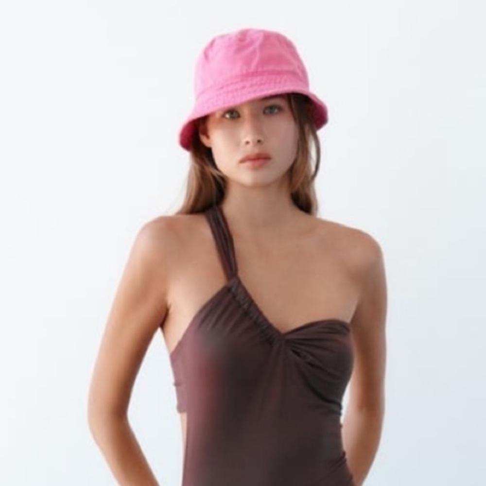 Zara Pink Bucket Hat